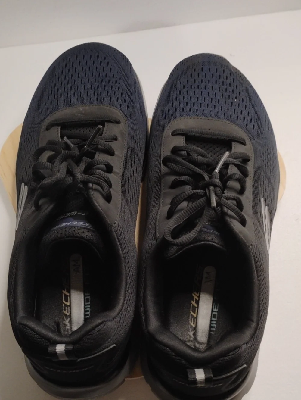 Skechers Men's Black Athletic Walking Shoes with White Accents